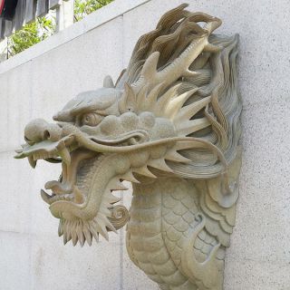 雕塑艺术的色彩
