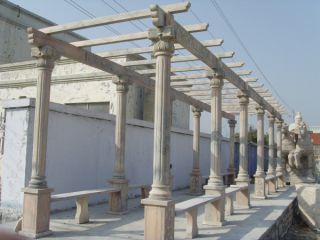 石雕长廊的相关介绍