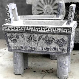 如何做好铸铜雕塑的保养工作