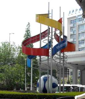 不锈钢足球雕塑_城市公园体育主题景观