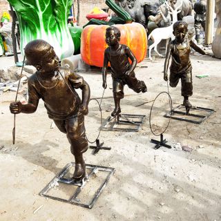 儿童雕塑厂家《滚铁环》儿童景观小品