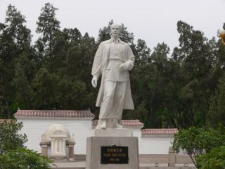 汉白玉白求恩雕像_医学院医院名人雕像