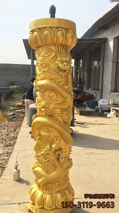 鎏金龙柱雕塑