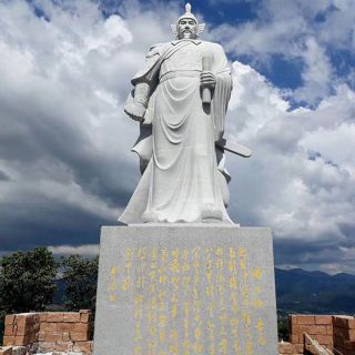 人物雕塑生产厂家抗金名将岳飞石雕像