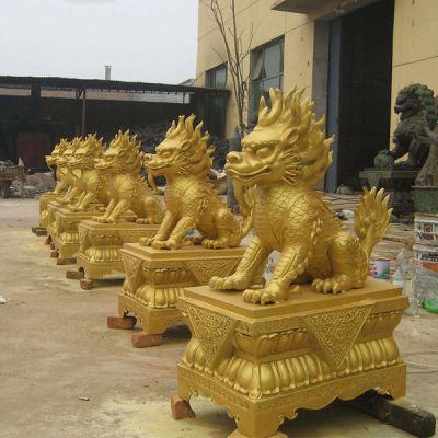 铜雕麒麟 漆金动物铜雕塑