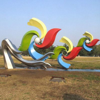 公园不锈钢雕塑的维护与保养