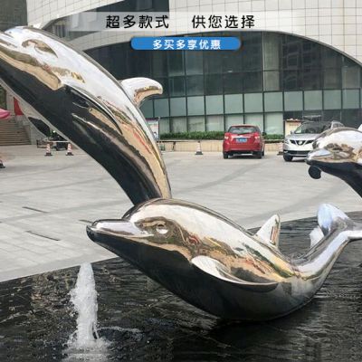 现代不锈钢雕塑特点是什么
