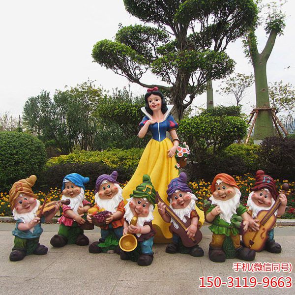 动漫白雪公主与七个小矮人雕塑