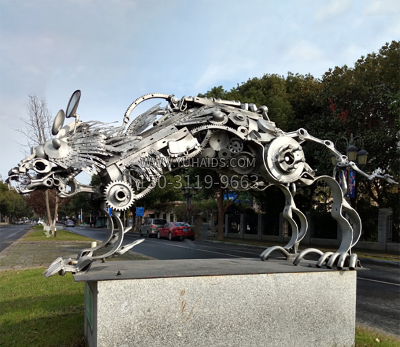 公园狼雕塑不锈钢