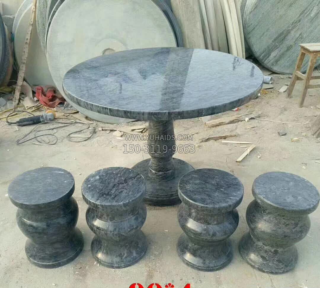 圆形石凳雕塑
