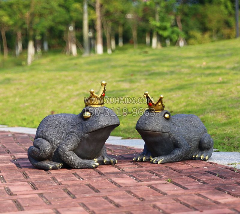 青蛙王子玻璃钢动物雕塑摆件