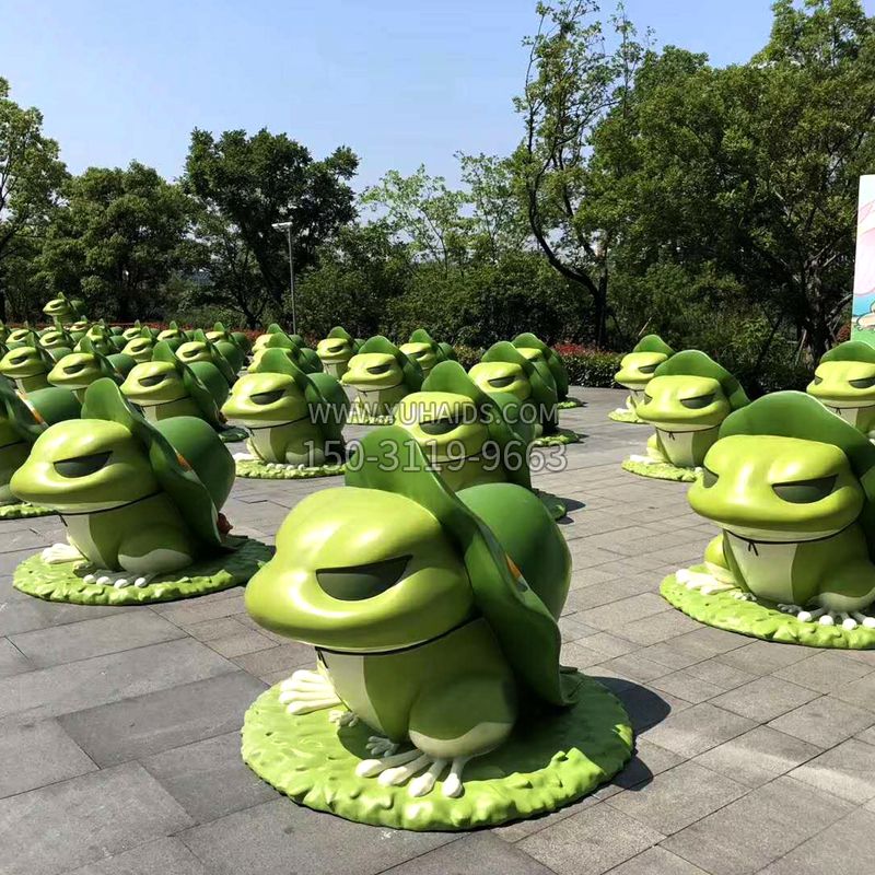 卡通青蛙玻璃钢商场美陈雕塑