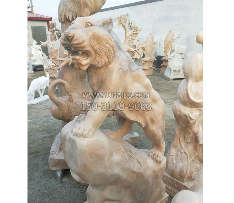老虎石雕公园十二生肖动物雕塑