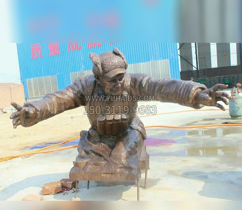 黄继光校园英雄铜雕雕塑