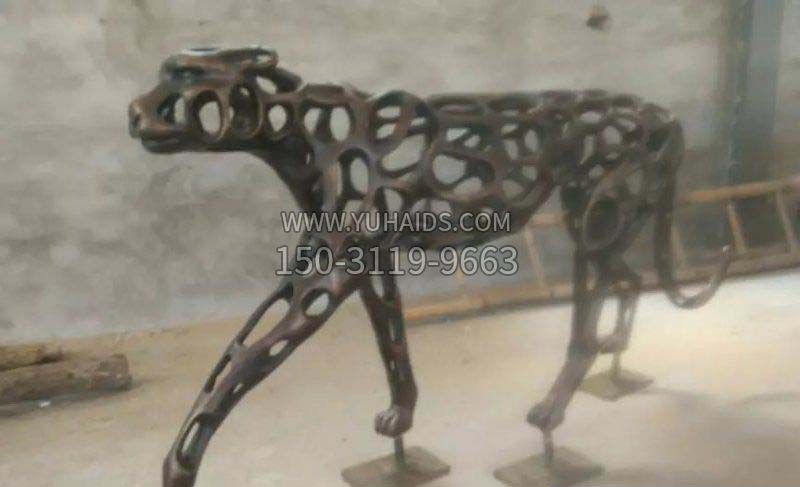 抽象金钱豹公园动物铜雕 (2)雕塑