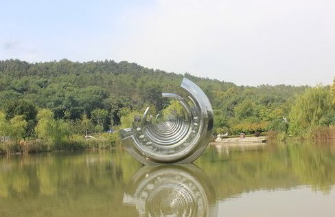 不锈钢园林抽象齿轮雕塑