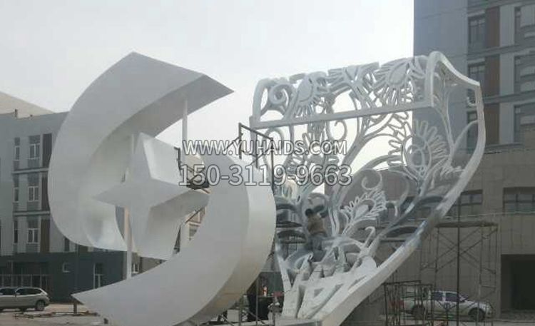不锈钢S雕刻天窗公园景观雕塑