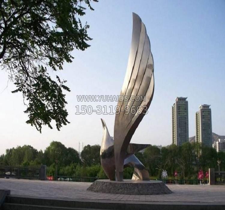 不锈钢艺术翅膀雕塑