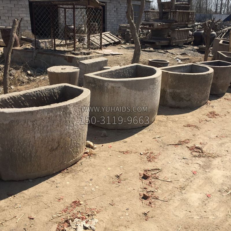 仿古做旧弧形石槽雕塑