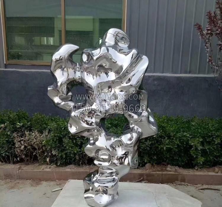 不锈钢水景太湖石雕塑
