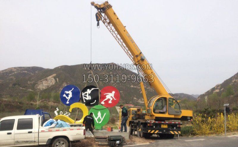 不锈钢运动广场摆放雕塑