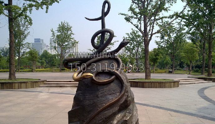 公园两条蛇铜雕雕塑