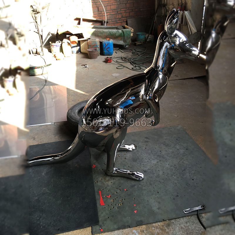 袋鼠不锈钢镜面雕塑
