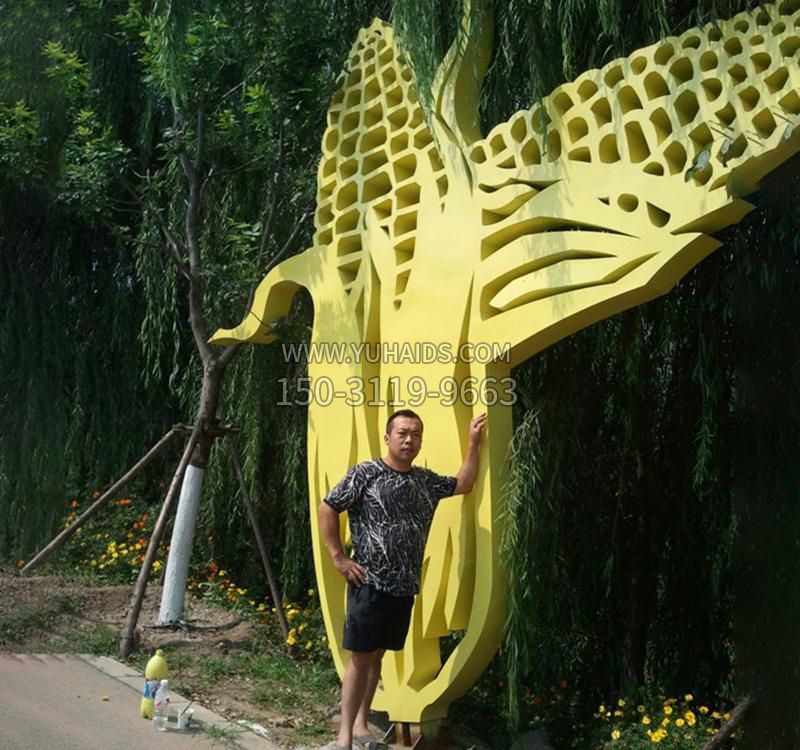 不锈钢玉米雕塑
