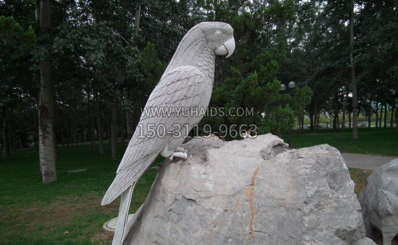不锈钢鹦鹉公园动物雕塑