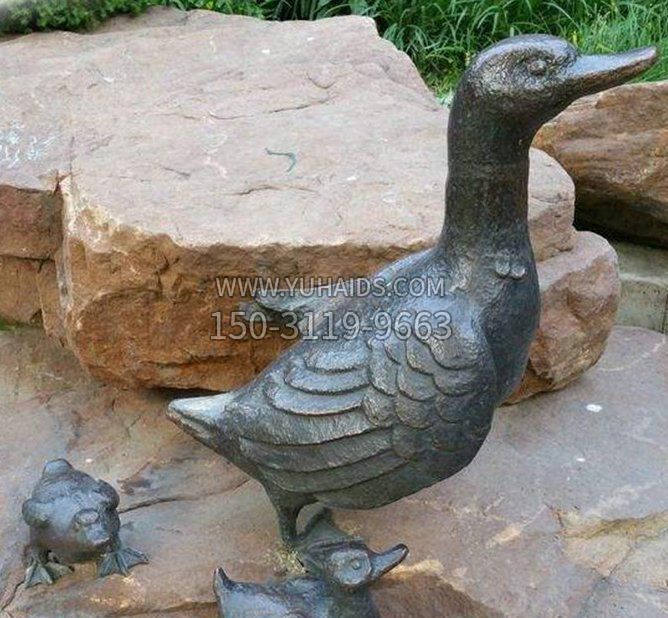 公园动物鸭子铜雕雕塑