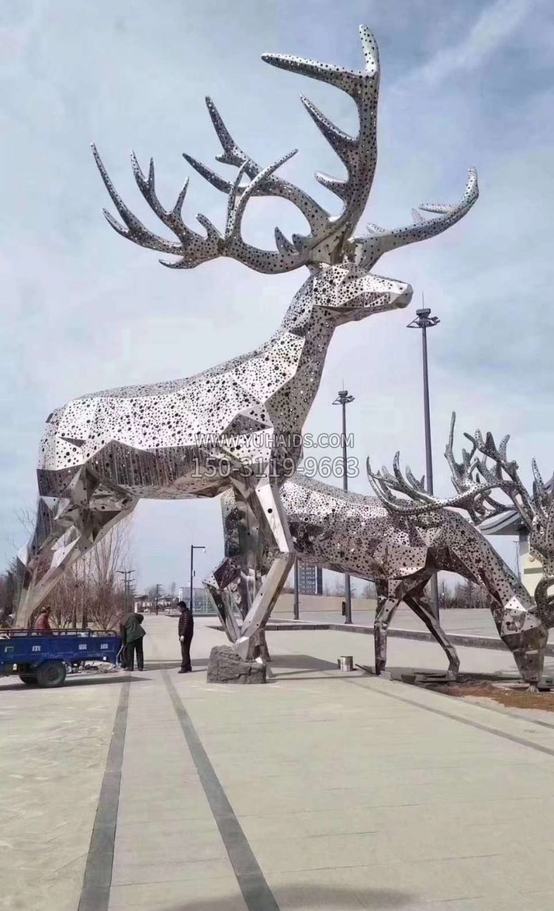 不锈钢麋鹿雕塑户外动物摆件