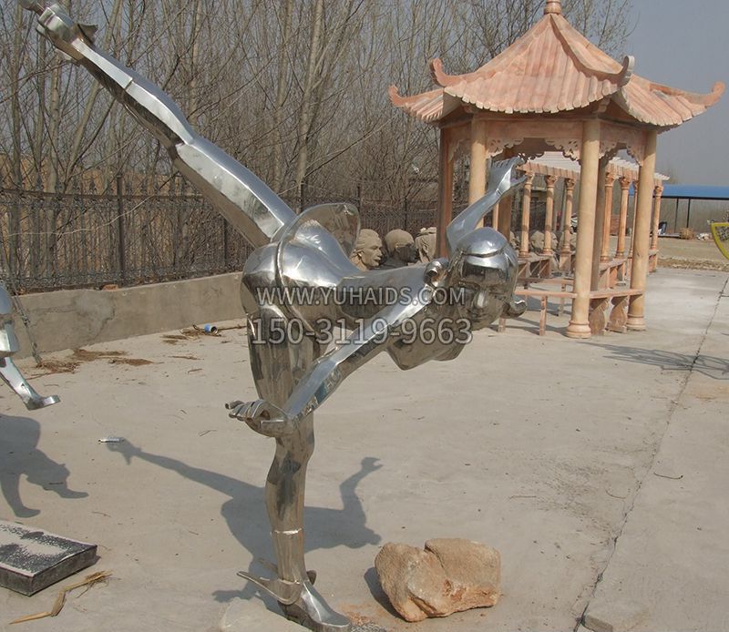 不锈钢单人滑冰雕塑