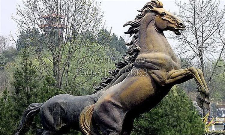 奔跑的马街边动物铜雕雕塑