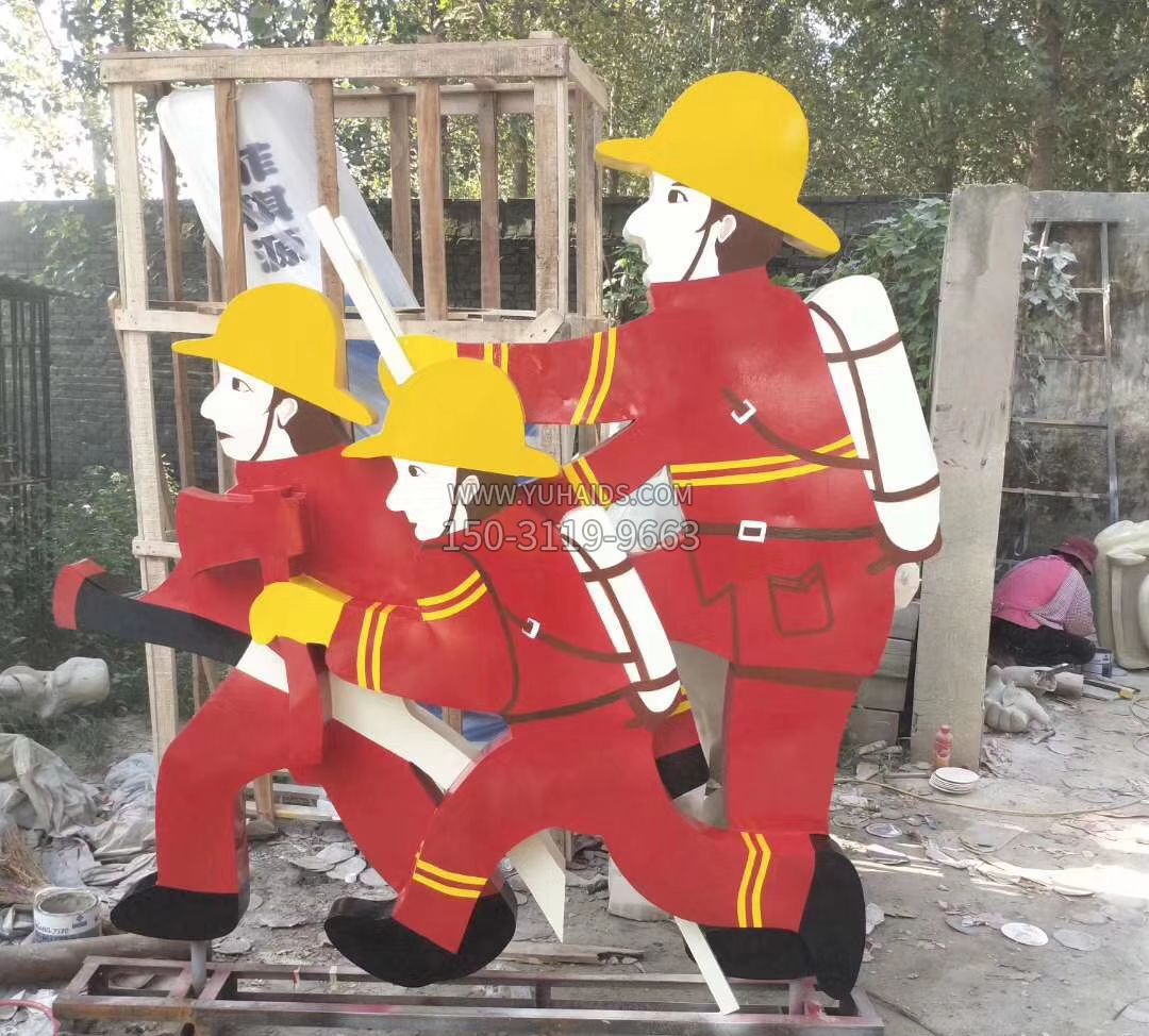 玻璃钢动漫消防员 园林景观雕塑