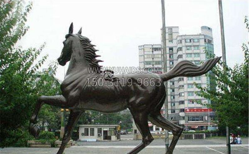 不锈钢奔跑的马广场雕塑