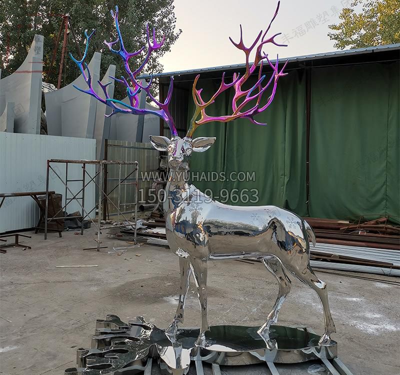 不锈钢园林镜面鹿雕塑