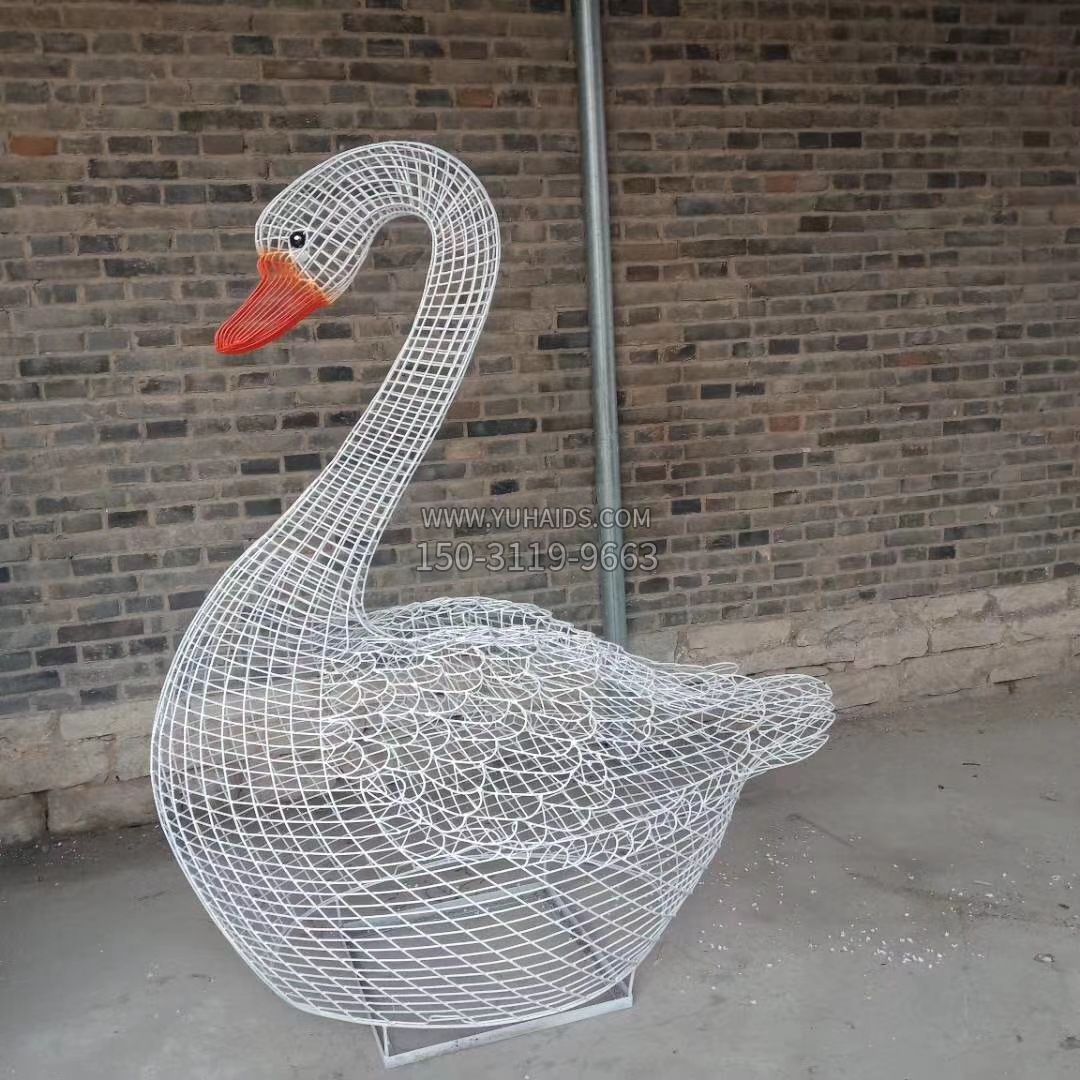 不锈钢卧姿款网格天鹅（未展翅）雕塑