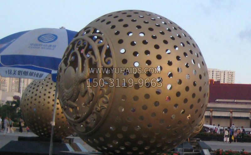 不锈钢圆球雕塑