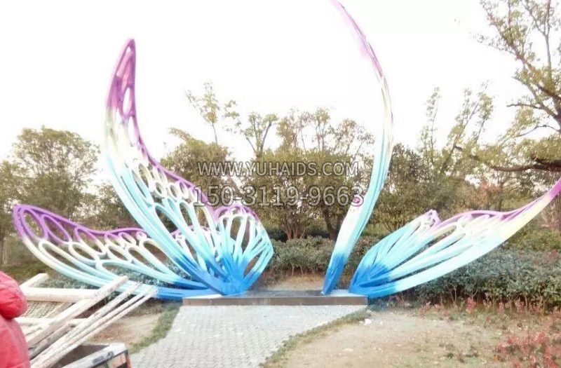 彩色不锈钢蝴蝶雕塑