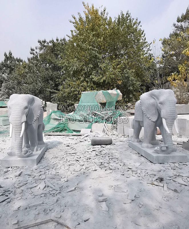 雕刻大象的石雕雕塑