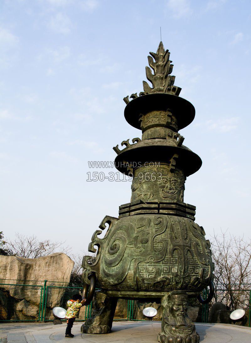 大型三足香炉寺庙铜雕雕塑