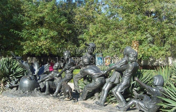 公园拔萝卜的儿童铜雕雕塑
