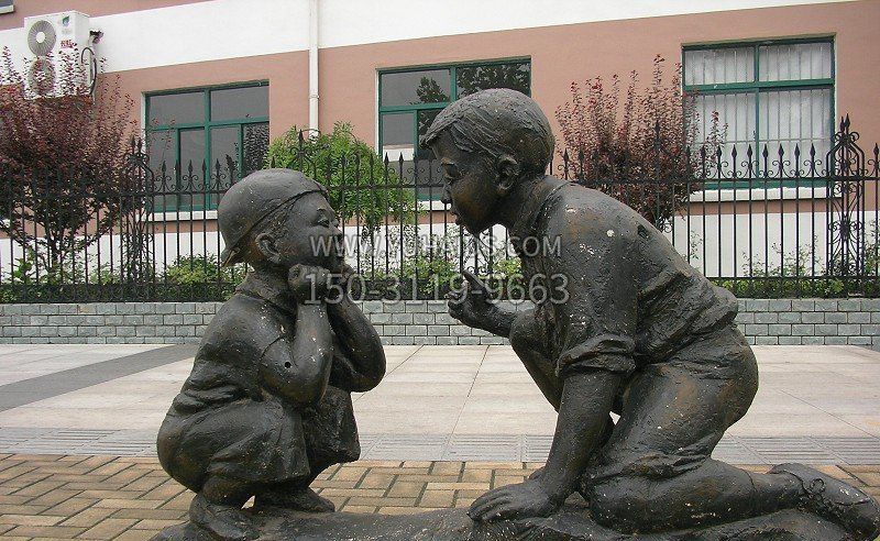 公园小孩玩耍人物铜雕雕塑