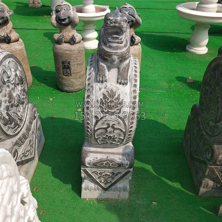 古代石雕狮子门墩雕塑