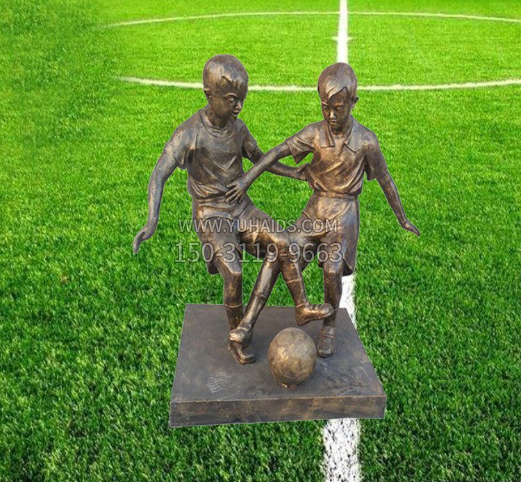 广场铜雕踢足球小孩人物雕塑