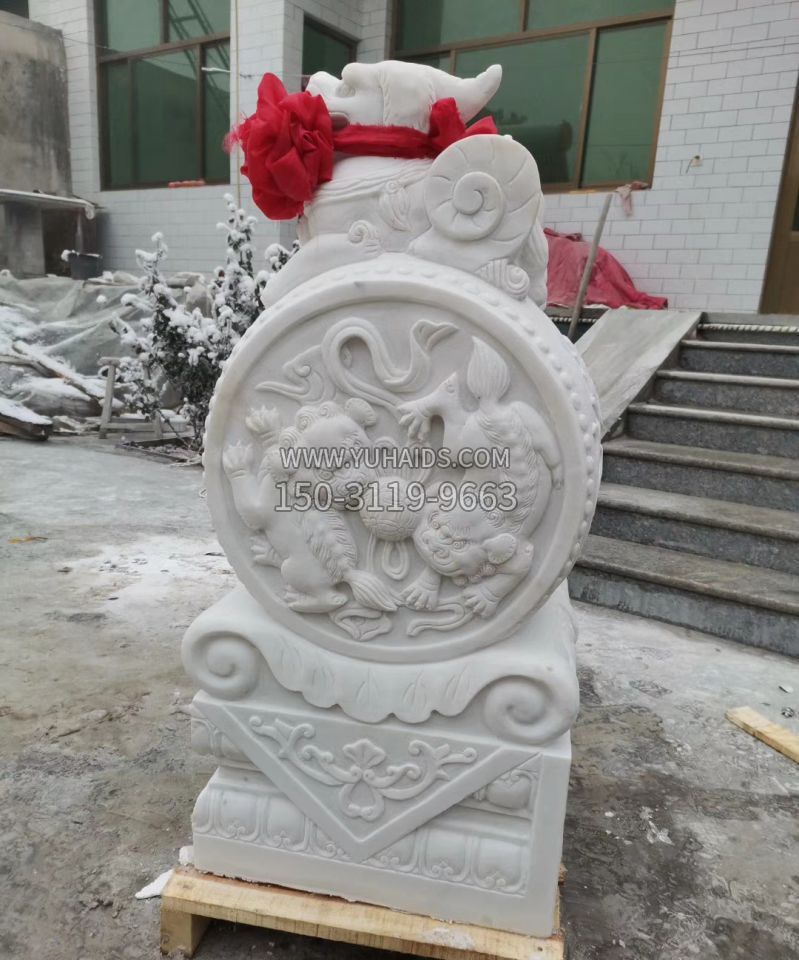 汉白玉孔子雕塑 汉白玉孔子雕塑