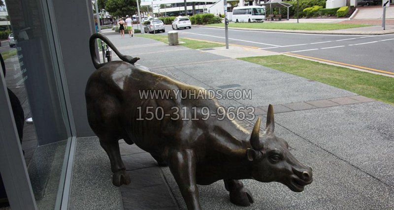 街边牛动物铜雕雕塑