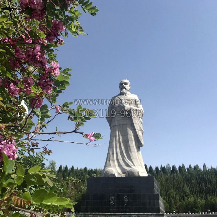 景区园林历史人物荀子石雕像，中国古代（战国时期）著名思想家教育家雕塑