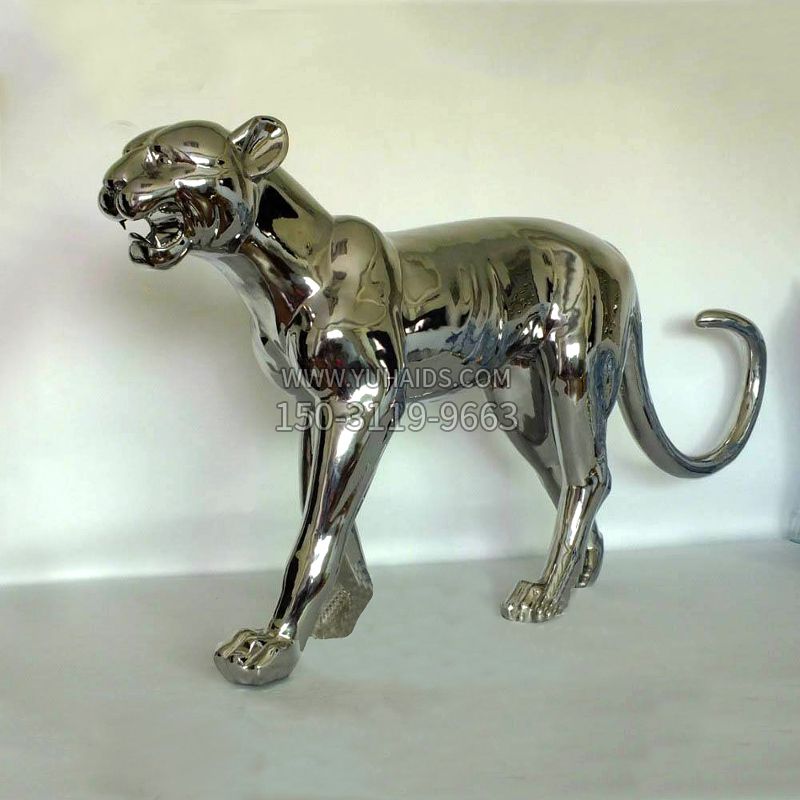 镜面豹子不锈钢动物雕塑