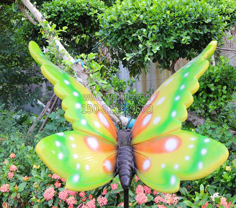 绿色仿真蝴蝶摆件草丛彩绘动物雕塑